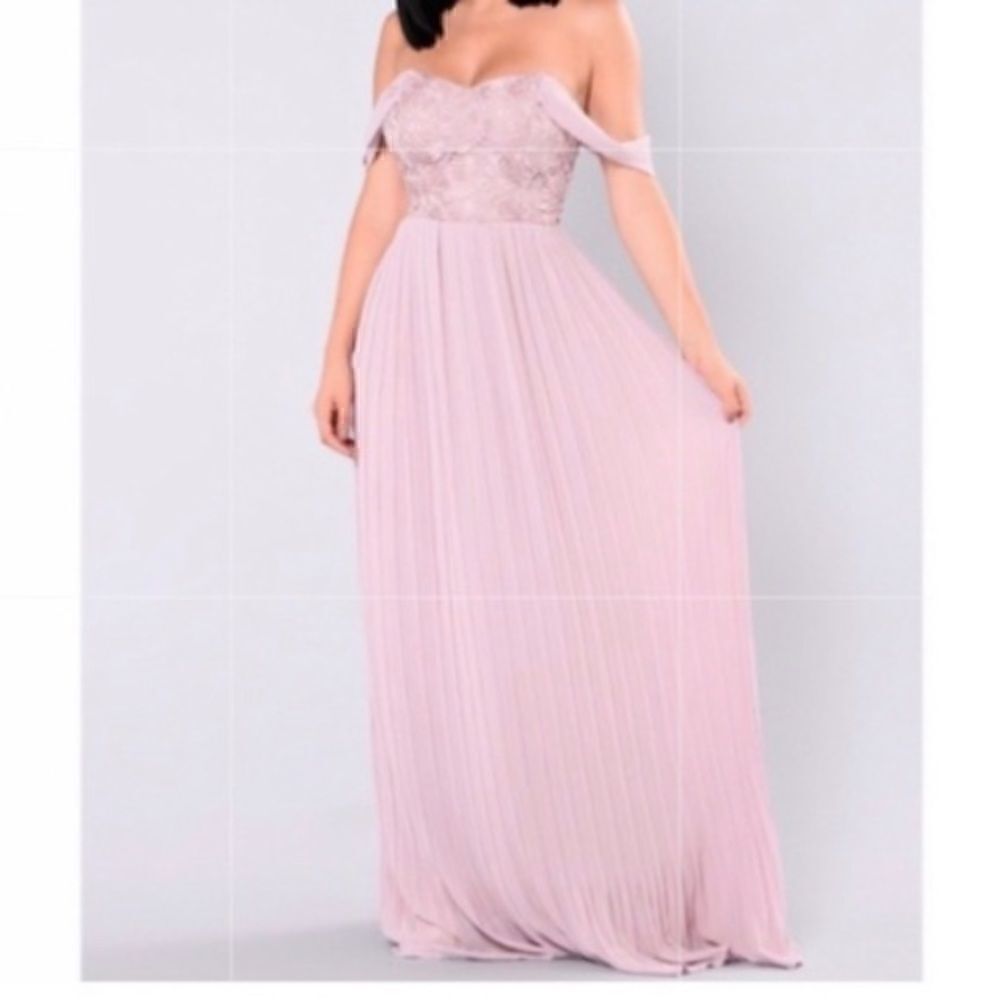 Fashion Nova Mauve Pleated Dress(Size Medium)